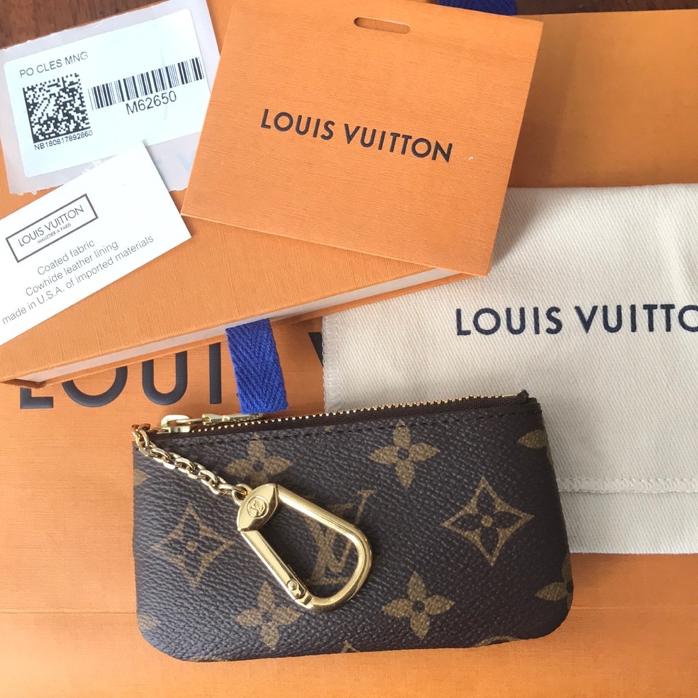 💯 Authentic Louis Vuitton Key pouch/Cles